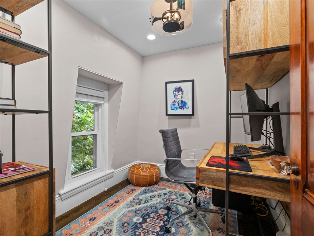 86 Myrtle St # 2