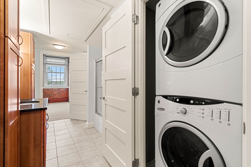 15 Cedar Street # 37