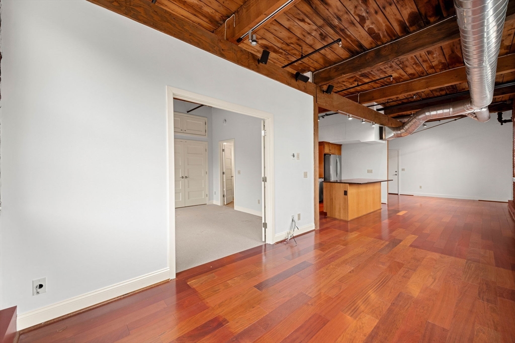 15 Cedar Street # 37