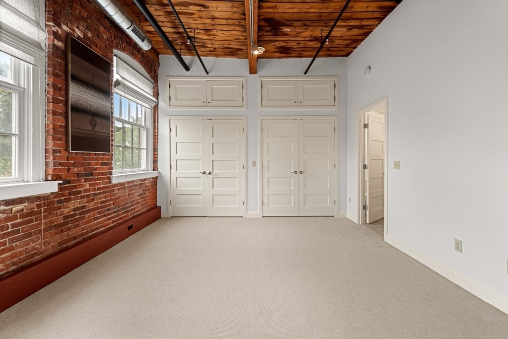 15 Cedar Street # 37