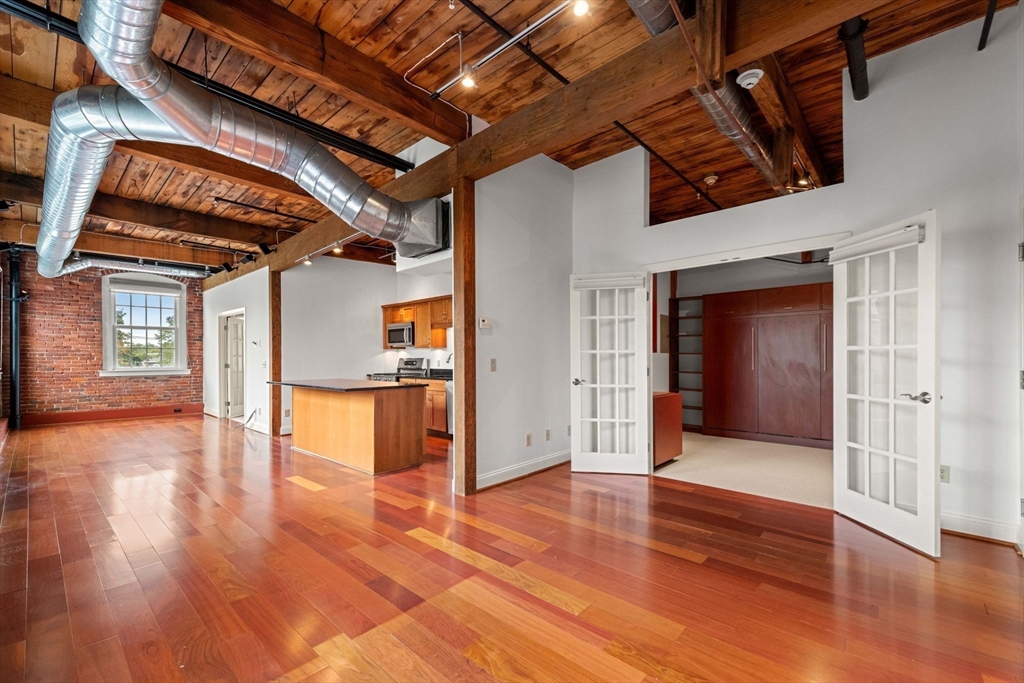 15 Cedar Street # 37