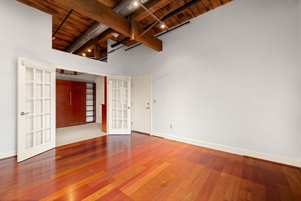 15 Cedar Street # 37
