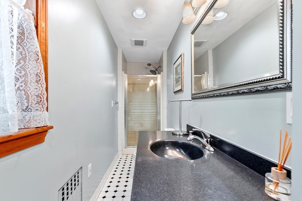 11 Fells Avenue Ter