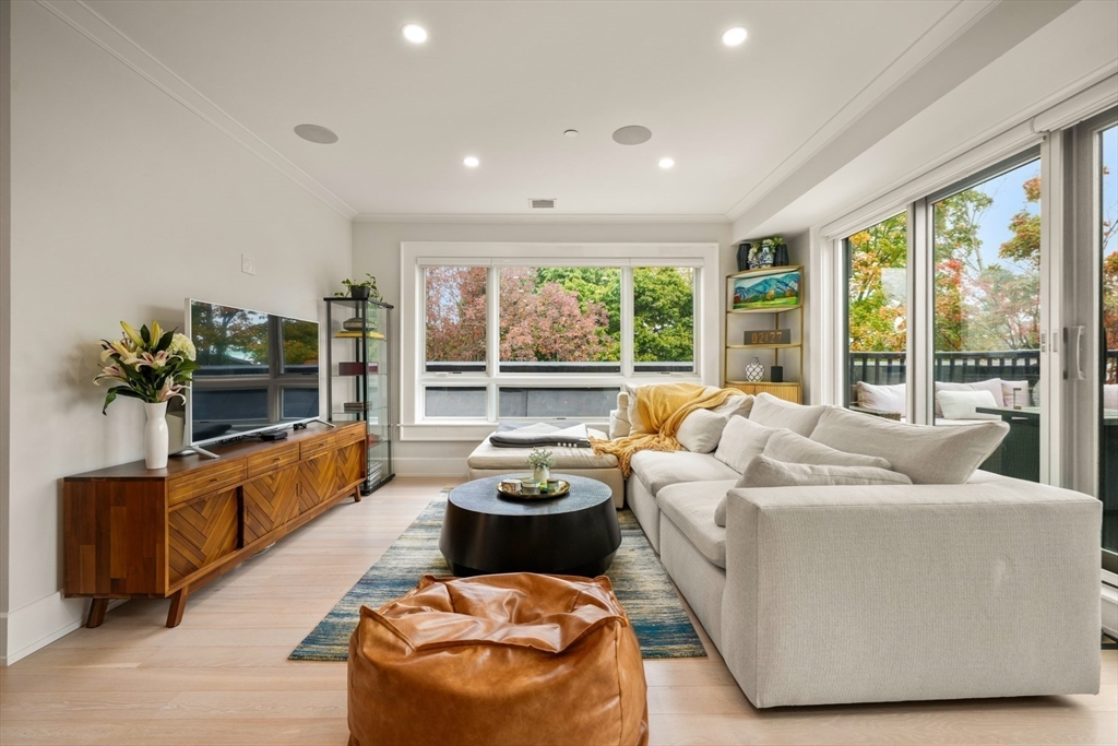 53 F Street # 5