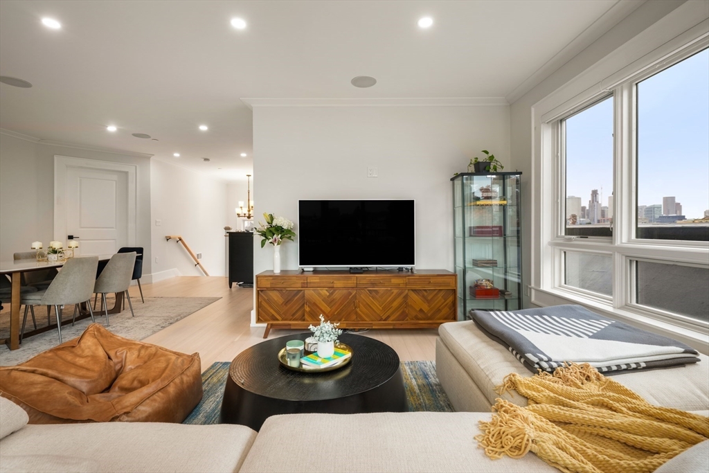 53 F Street # 5