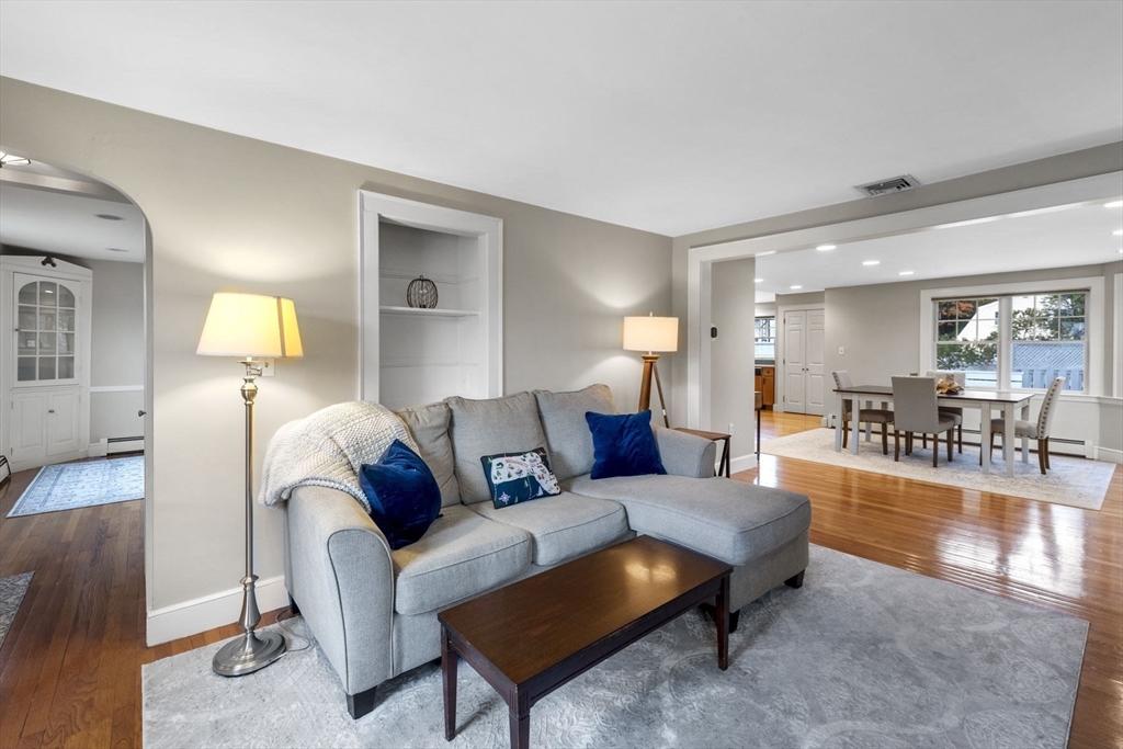 20 Enon St