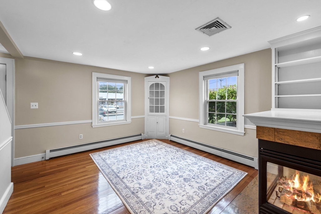 20 Enon St