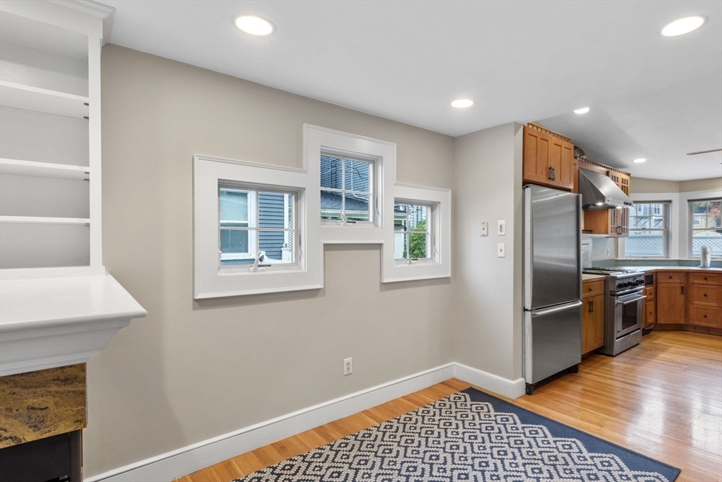 20 Enon St