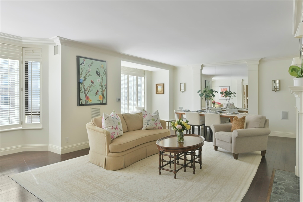 220 Boylston St # 1216