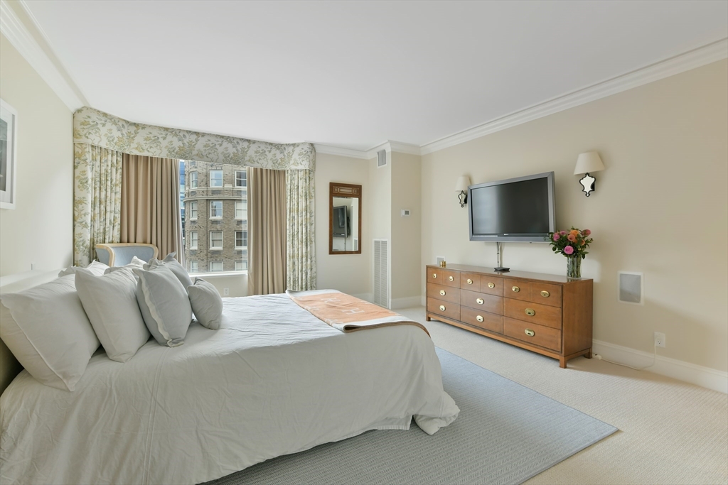 220 Boylston St # 1216