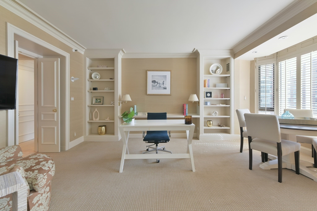 220 Boylston St # 1216