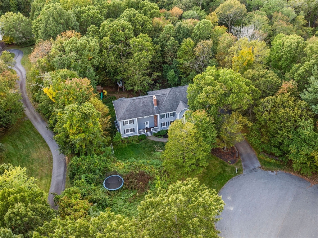 28 Hoveys Pond Dr