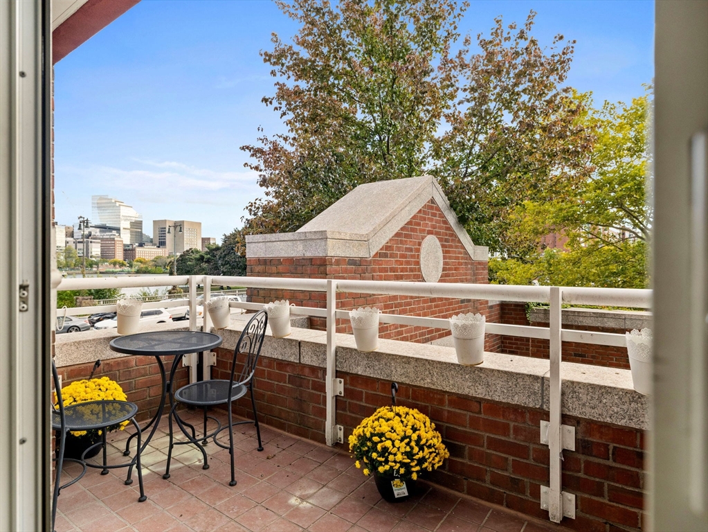 4-6 Canal Park # 210