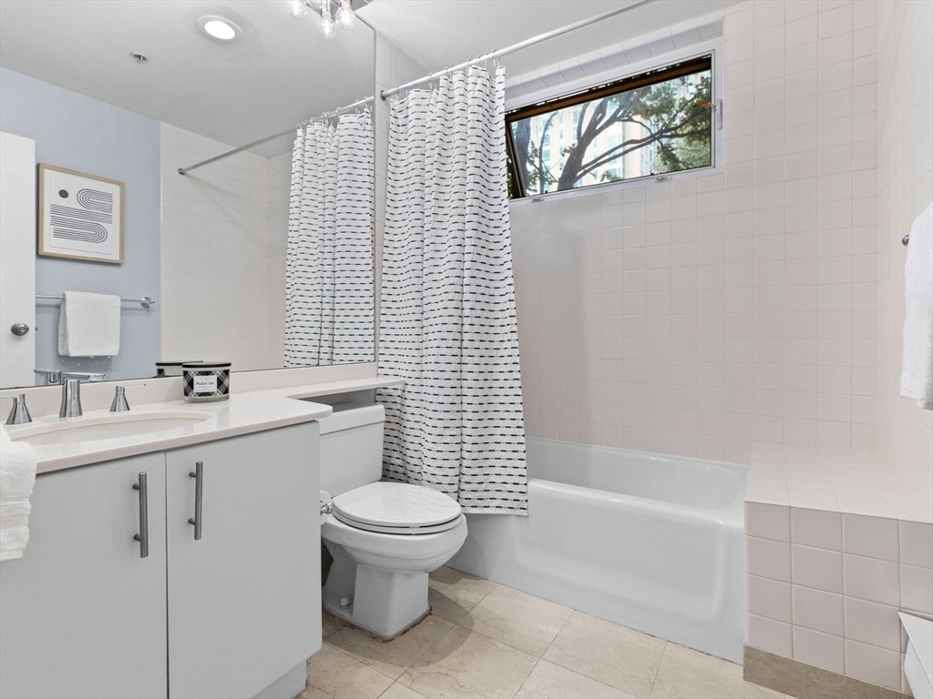 4-6 Canal Park # 210