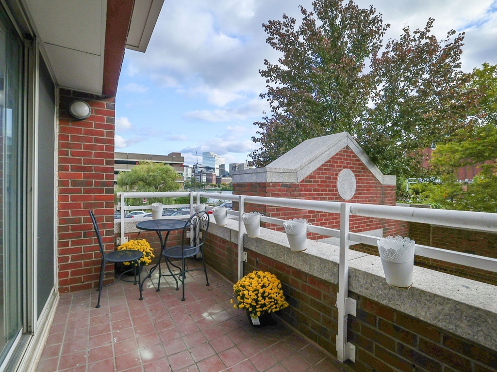 4-6 Canal Park # 210