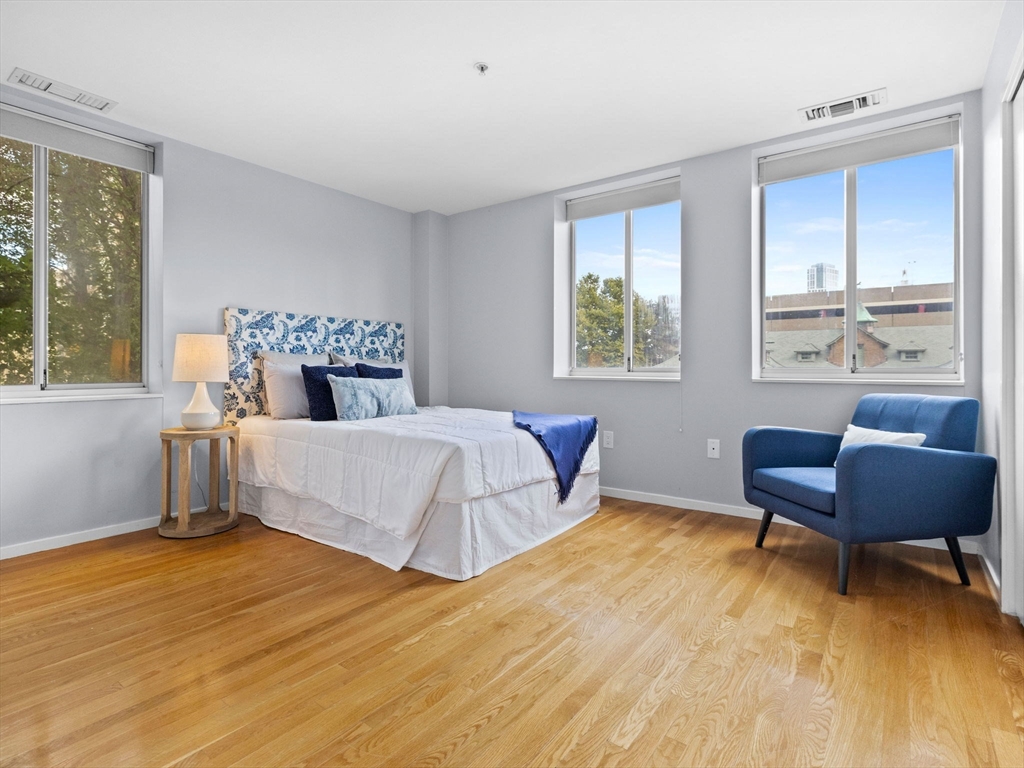 4-6 Canal Park # 210