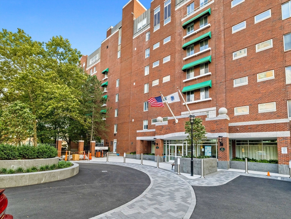 4-6 Canal Park # 210