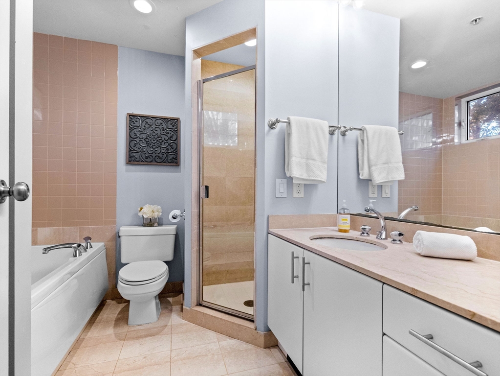 4-6 Canal Park # 210