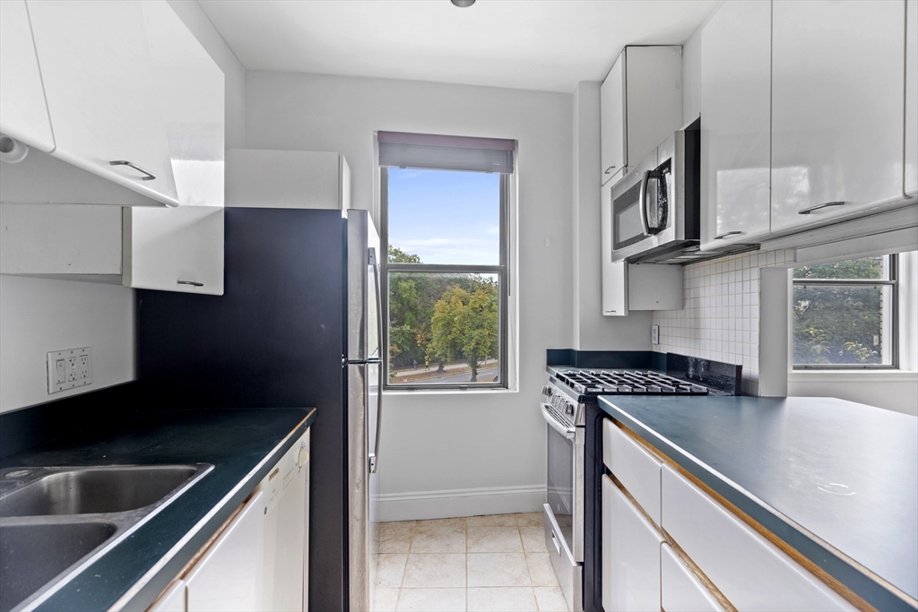 15 Park Drive # 16