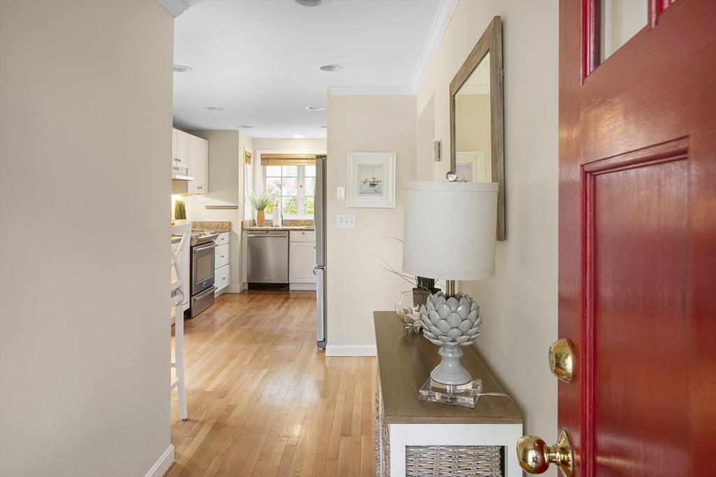 87 Schoolhouse Road