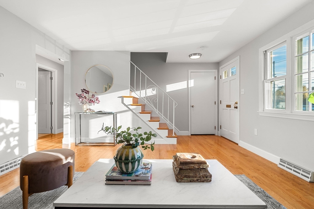 15 Columbia Blvd