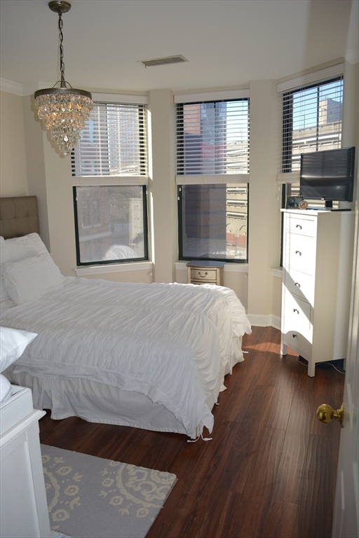 75 Clarendon # 502