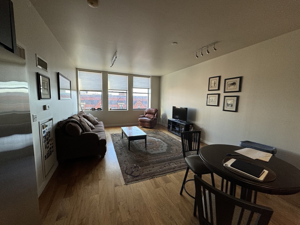 285 Columbus Ave. # 507