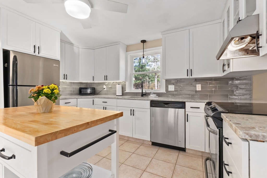 2 Silvermine Rd