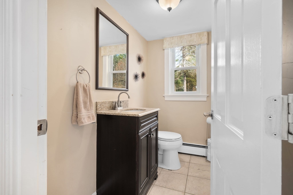2 Silvermine Rd