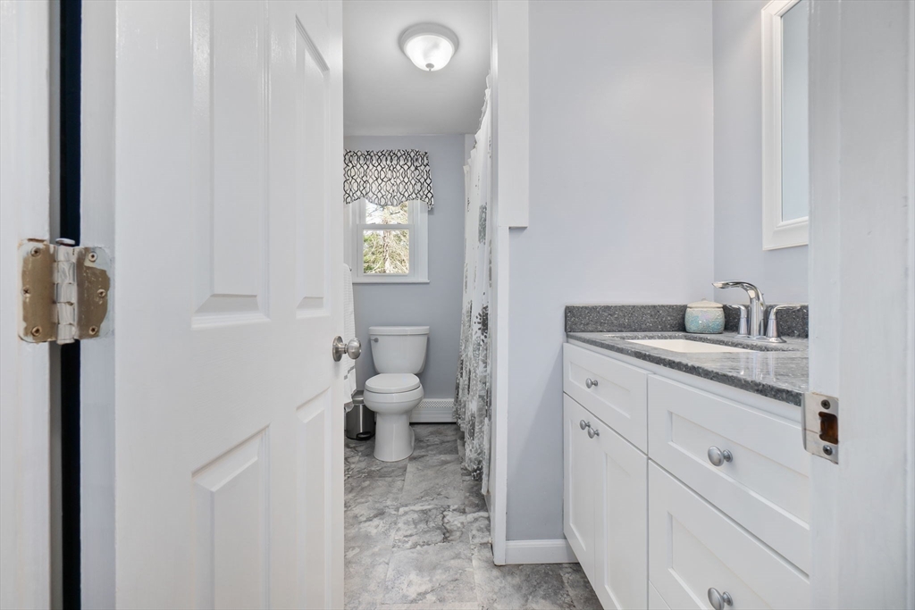 2 Silvermine Rd