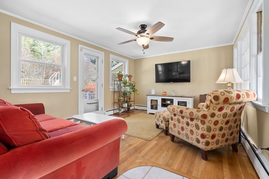 2 Silvermine Rd