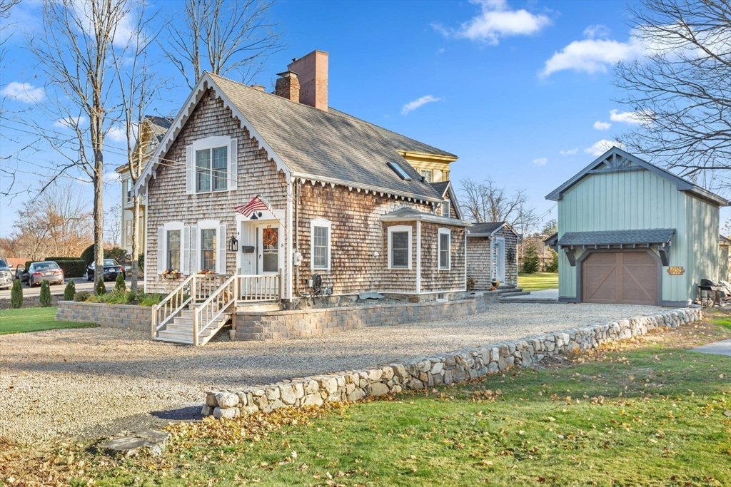 8 Andover St