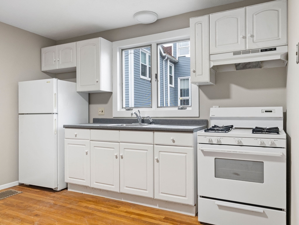 21 Bolton Street # 2