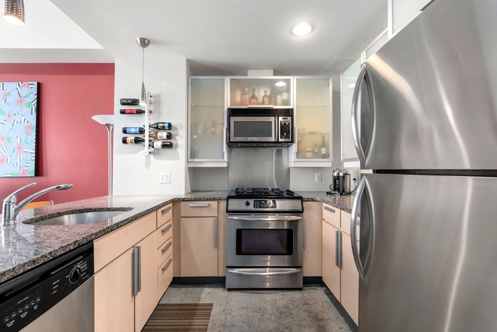 139 East Berkeley St # 301