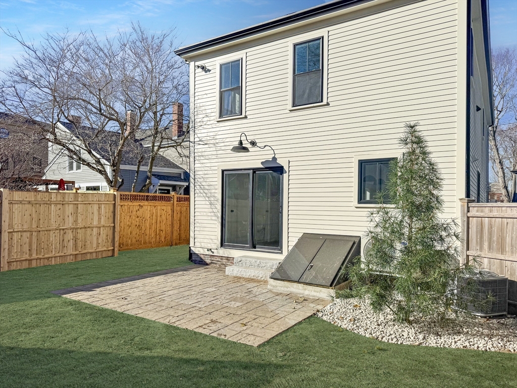 27 Carter St