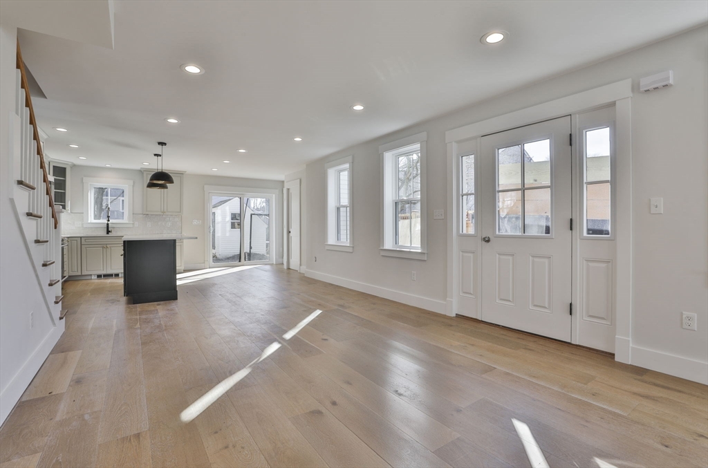 27 Carter St