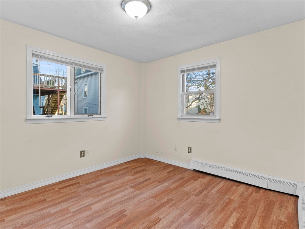 16 Newbury Street # 1