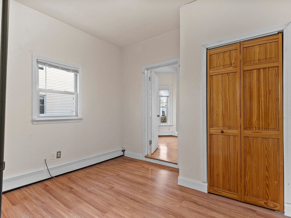 16 Newbury Street # 1
