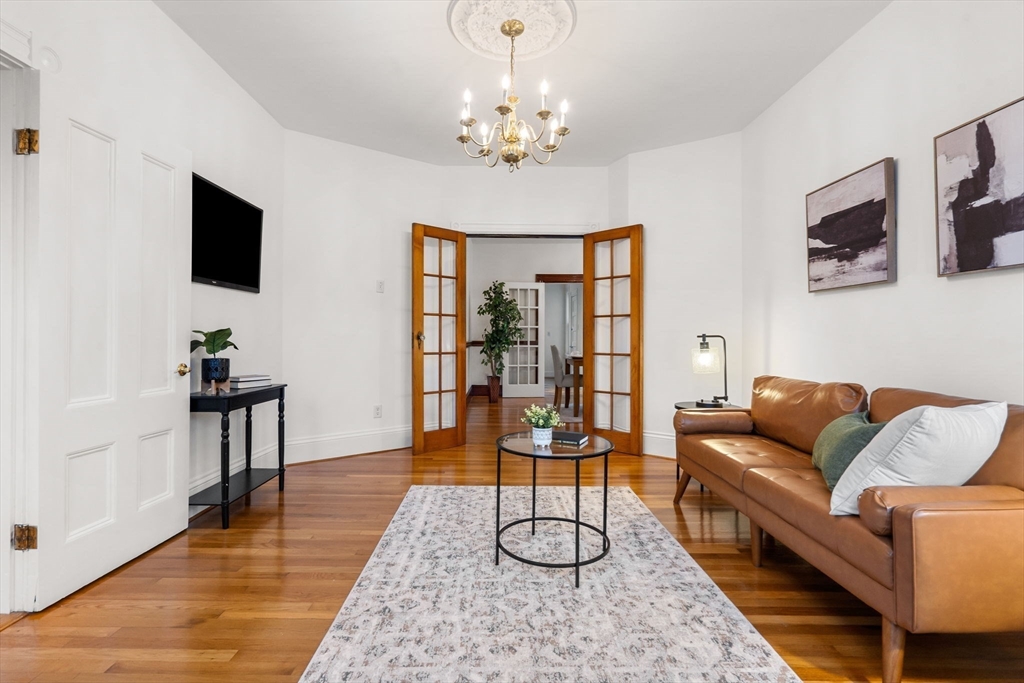 13 Buttonwood St # 3