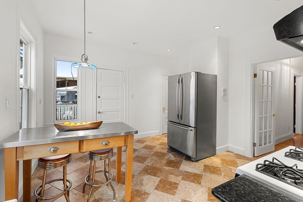 13 Buttonwood St # 3