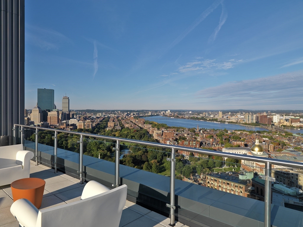 45 Province St # 1906