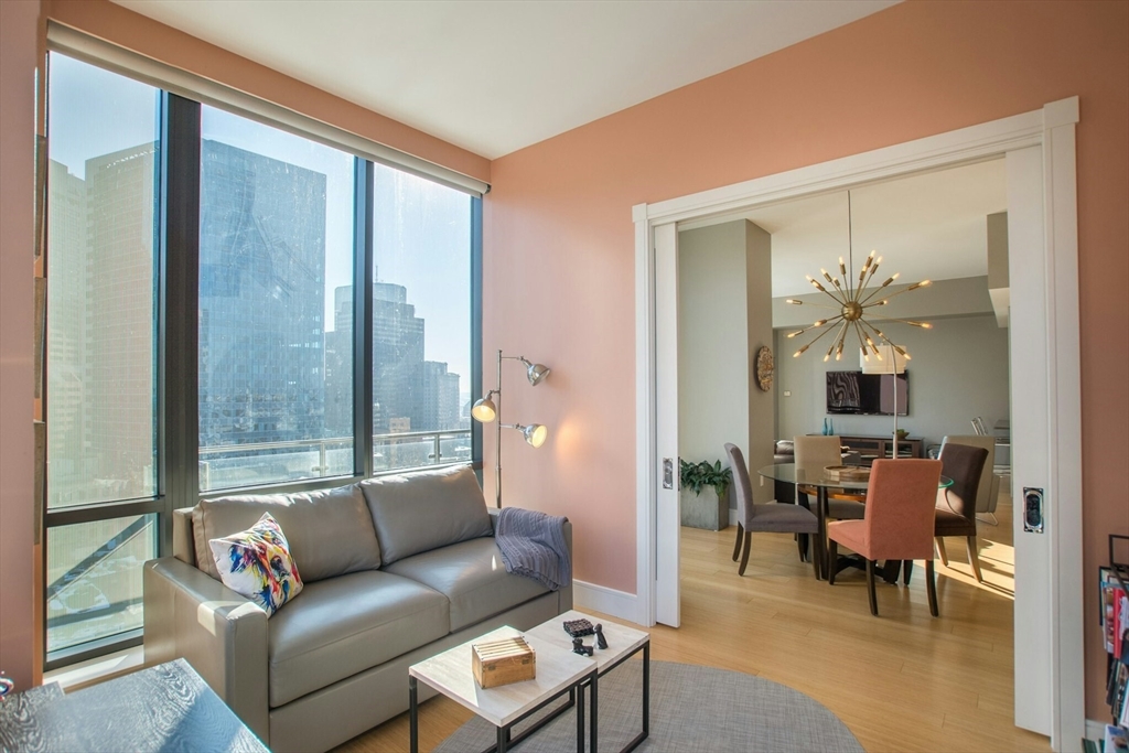 45 Province St # 1906
