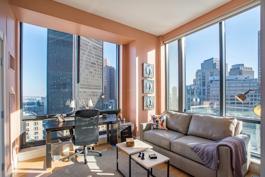 45 Province St # 1906