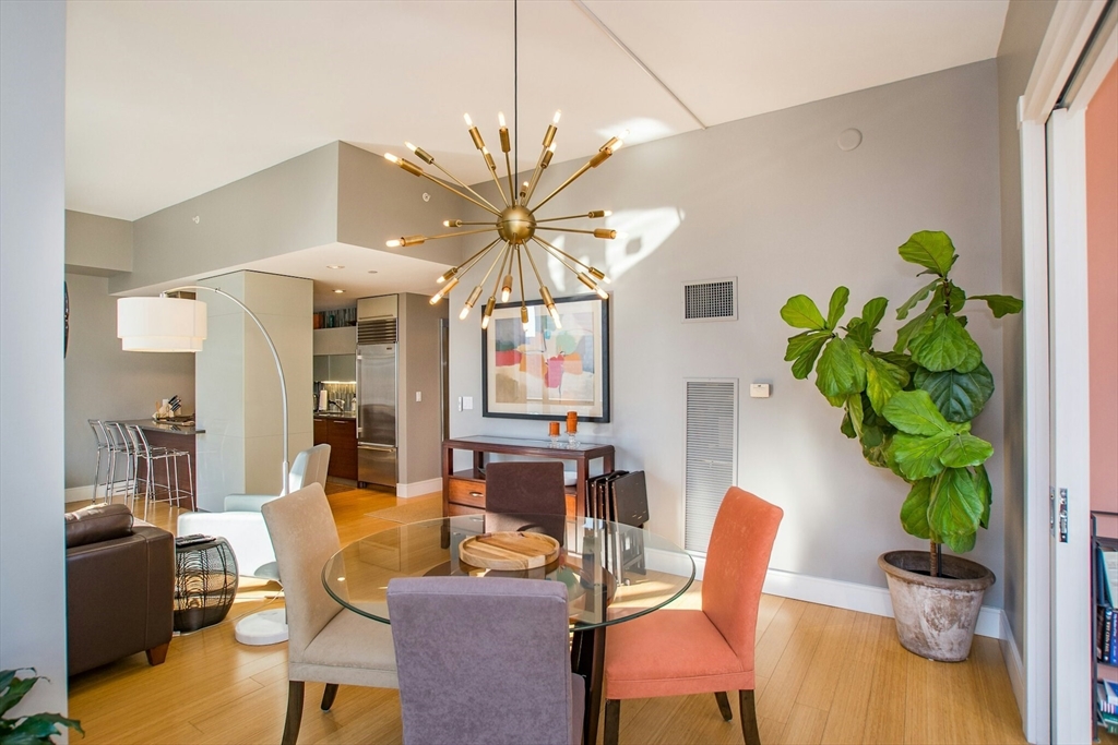 45 Province St # 1906