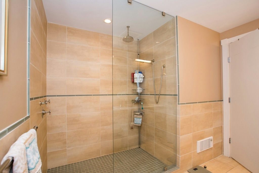 45 Province St # 1906