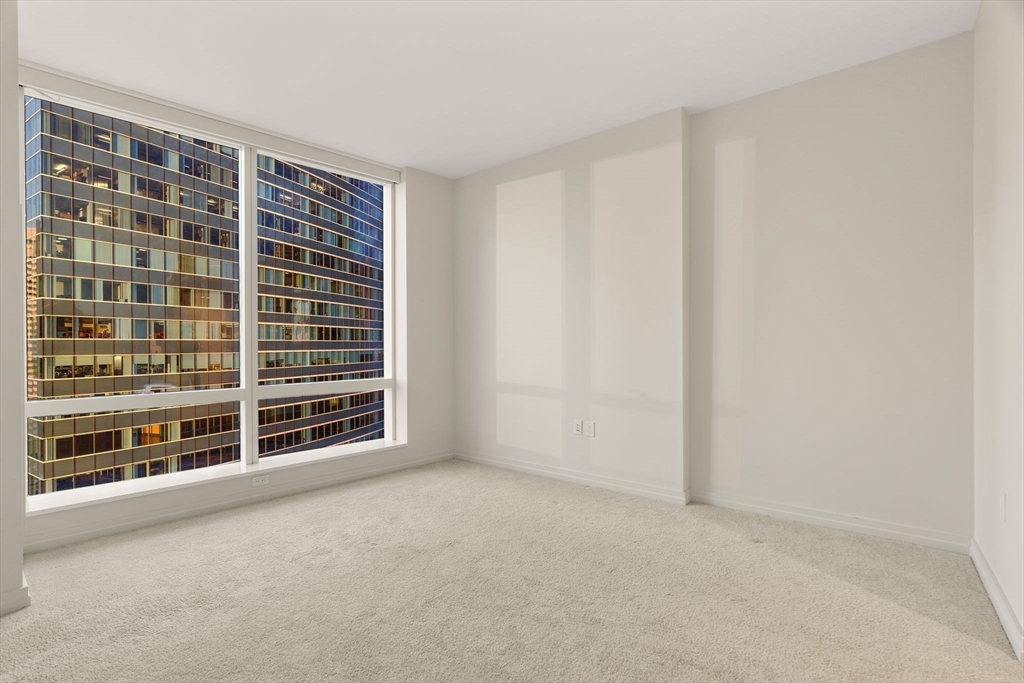 1 Franklin St # 2608