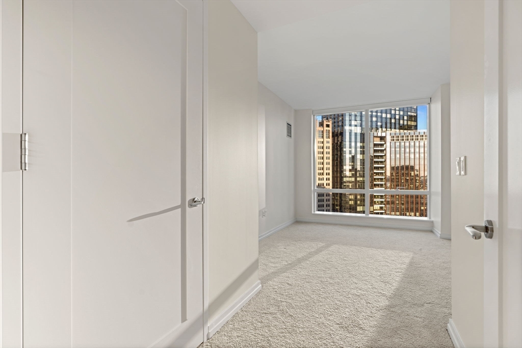 1 Franklin St # 2608