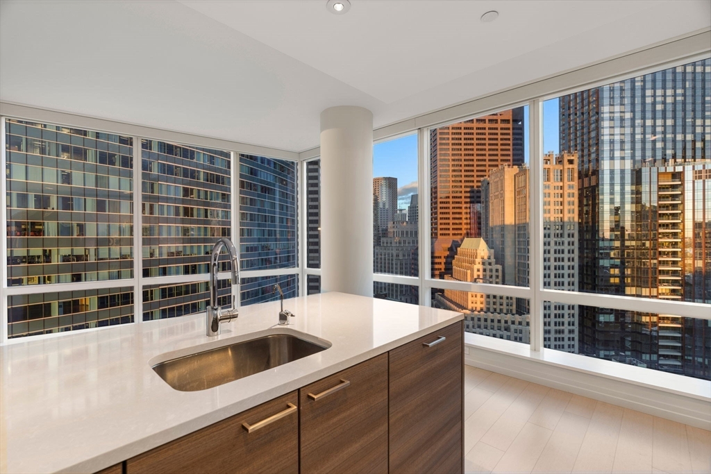 1 Franklin St # 2608