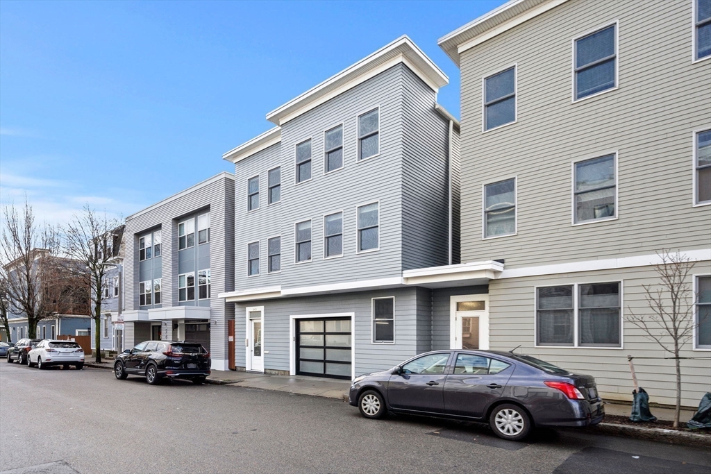 539-543 E 3rd # 302