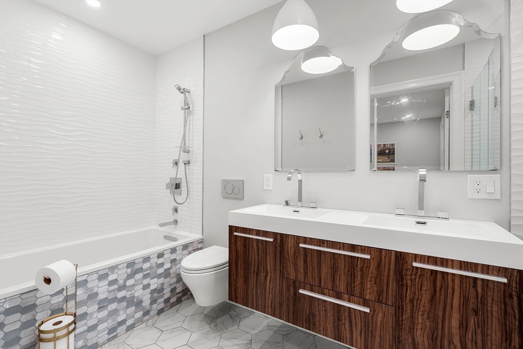 539-543 E 3rd # 302